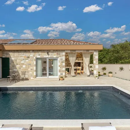 Dom wakacyjny Jakov Murvica (Policnik)